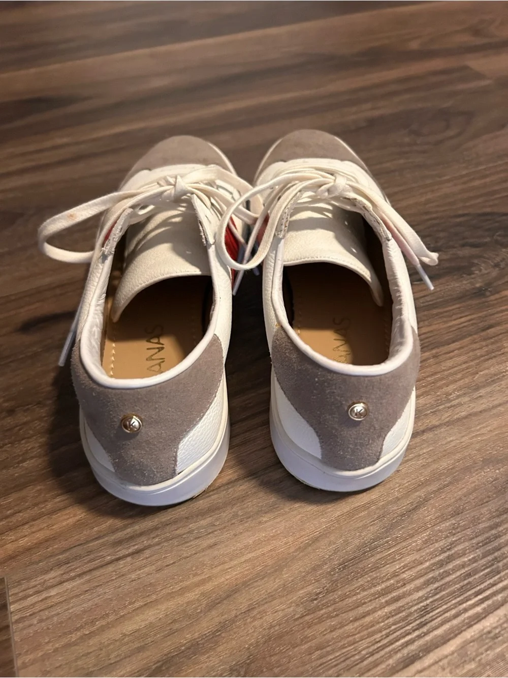 Kaanas White, Gray & Red Low-Top Athletic Sneakers